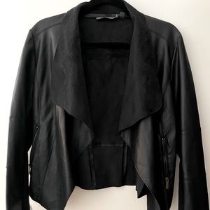 Open front faux leather jacket small